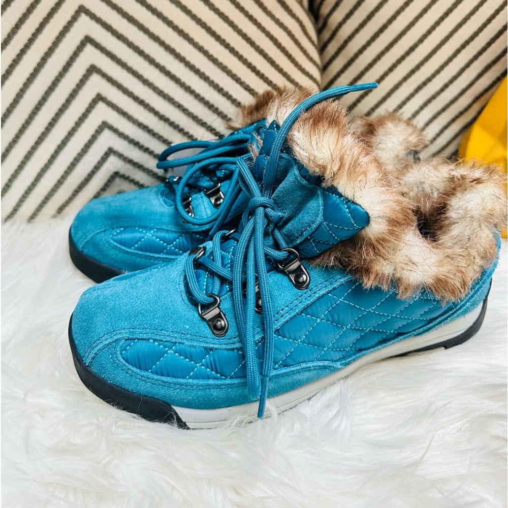 Lands’ End Blue Ankle Winter Boots with Faux fur Size7.5B